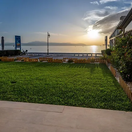 Sea Sunset Apartment *